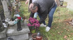 Dušičky si připomíná 80 procent Čechů. Letos za ně utratí okolo dvou miliard korun