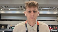 U mobilu trávím 9,5 hodiny denně, říká český fotbalový freelancer v dějišti MS