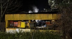 Plameny škodily v nelegálním skladu chemikálií i včelařské dílně
