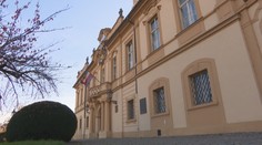 Praha 8 rozdává funkce jak na běžícím páse. Nově má šest místostarostů