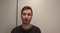 Vláda schválila státní rozpočet se schodkem 310 miliard. Porušuje zákon, tvrdí ekonom