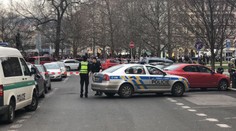 Poplach na VŠE: Anonym hrozil výbuchem, studenti se evakuovali