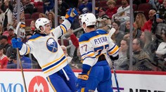Buffalo jede na vítězné vlně, výhru nad Detroitem zrežíroval Thompson