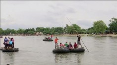 Migranti se snaží dostat do USA. Trump hrozí uzavřením hranic