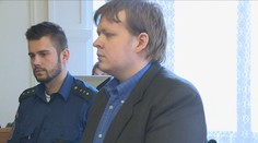 Jiřikovský z bitcoinové kauzy zůstává ve vazbě. Hrozí mu až 30 let za mřížemi