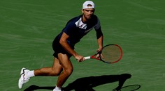 Macháč, Menšík a Siniaková jdou v Indian Wells dál. Vypadla Plíšková