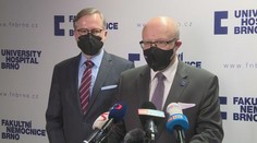 Změny v testování na školách. Fiala s Válkem zmínili i pracovní karanténu