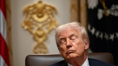 Trump vykazuje známky vážné nemoci, tvrdí lékař. Vyjmenoval pět symptomů