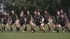 Nový Zéland pokořil světový rekord. Tisíce lidí předvedly slavný tanec Haka