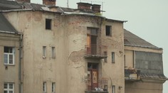 Města na periferiích chtějí znovu přilákat mladé. Sází na stavbu nových domů