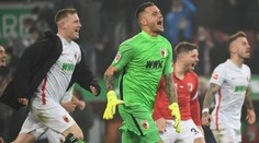 Překvapení v Německu. Bayern překvapivě padl na půdě Augsburgu