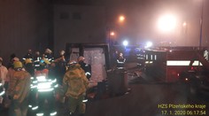 Z nádrže v mlékárně unikla kyselina! Ženy si stěžovaly na pálení v očích a krku