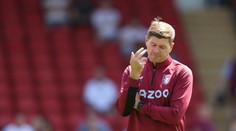Trenér Gerrard zavedl tvrdá pravidla. Pokuty jsou i za zapomenuté žabky