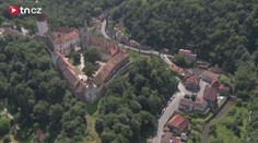 Česko z výšky: Pokochejte se úchvatnými záběry Křivoklátu!