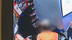 VIDEO: S nožem přepadl prodejnu, pak ujel na kole! Pátrání