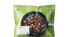 IKEA stahuje z prodeje mražené kuličky. Obsahují totiž nebezpečné plasty