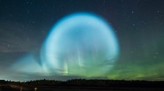 Záhadné světlo nad Sibiří vyděsilo desítky lidí, pak náhle zmizelo