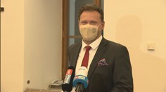 Tři scénáře Vondráčkovy návštěvy. V každém někdo pochybil