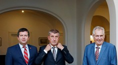 Spor o ministra Staňka trvá. Schůzku politici znovu odložili