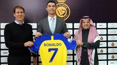 Trenérovi Al-Nassru hrozí vyhazov. Po zápase se dostal do křížku s Ronaldem