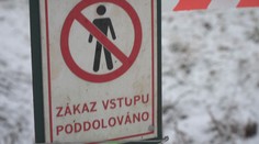 Na Karlovarsku řeší propad půdy. Na vině je těžba