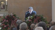 Dával jsi mi ty nejcennější rady jako "nežeň se", vzpomíná Jágr na otce