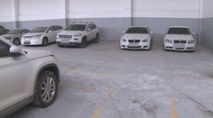 Experti volají po rázných krocích proti pirátům silnic, zabavená auta chátrají