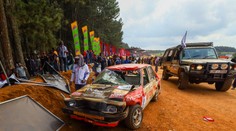 Během závodu na Srí Lance vjelo auto do davu diváků, sedm lidí zemřelo
