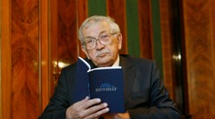 Zemřel básník a textař Karel Šiktanc. Dožil se 93 let