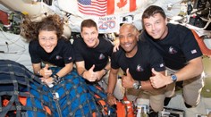 První slova po přistání. Astronauti z mise Artemis II popsali své dojmy