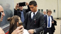 Dostala víc, než čekala! Dívka po setkání s CR7 propadla hysterii
