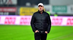 Kouč Slavie musel na operaci! Už vyhlíží, kdy ho pustí z nemocnice