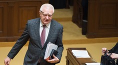 Rafaj je zatím v suchu. Faltýnek bude mýto vysvětlovat poslancům