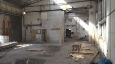 Nadšenci na Žďársku opravují chátrající továrnu. Vznikne tam komunitní centrum
