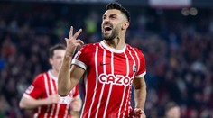 Bláznivý zápas Freiburgu s Unionem. Čtyři penalty a hattrick Grifa