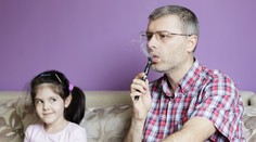 Hygiena varuje před e-cigaretami. Smrtelný může být jen dotyk s jejich náplní