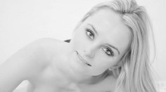 NOVÉ FOTKY: Žárlil Kramný kvůli aktům? Podívejte, co nafotila Monika před dovolenou
