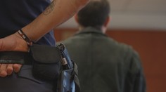 Měl zavraždit svého otce a syna, matka útok přežila. Muž z Ústecka dostal doživotí
