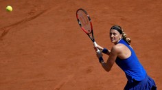 Kvitová opět vítězí! Při prvním utkání prožila i pauzu kvůli dešti