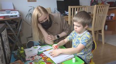 Děti stále netuší, kdy se vrátí do škol. Čím dál víc rodičů uvažuje o odkladu