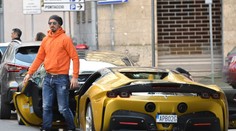 Zlatan se odměnil na své čtyřicátiny, pořídil si sporťák za 12 milionů