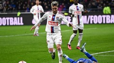 Grenoble zdramatizoval pohárové utkání s Lyonem, ale favorit si postup pohlídal