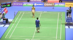 FANTASTICKÁ VÝMĚNA. Při badmintonu jeli hráči na krev