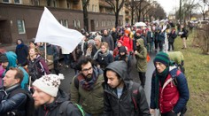 Z Německa kvůli Aleppu vyrazily stovky aktivistů, půjdou i přes ČR
