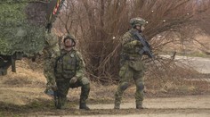 Čepice a rukavice budou. Armáda našla peníze na zimní vybavení pro vojáky