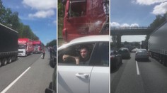 Ohavná bezohlednost! Řidič objel kolonu záchranářskou uličkou