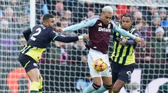 Manchester City se dál topí v krizi. Prohrál i s Aston Villou