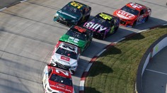 NASCAR: Návrat ke kořenům a poslední bitva před velkým finále
