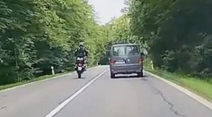 Dopravní akce na jihu Moravy: Řidiči nebezpečně předjížděli tam, kde neměli