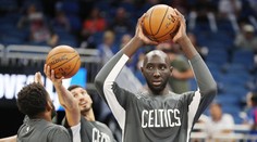 Nebezpečný strop. Basketbalista kvůli němu přišel o debut v NBA